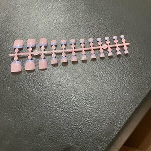Elegant Pink and Blue Press-On Nails